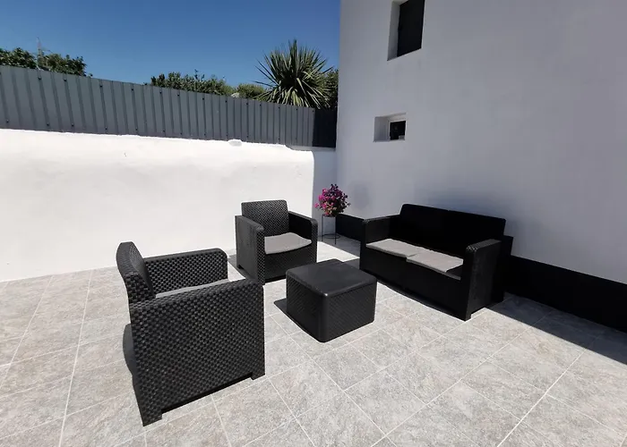Casa La Grenadine بيت للعطل إسموريز