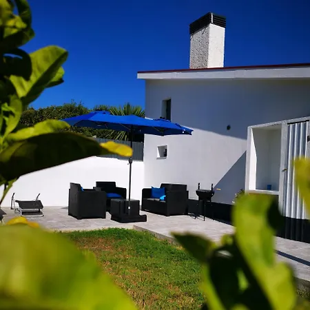 Dom wakacyjny Casa La Grenadine *